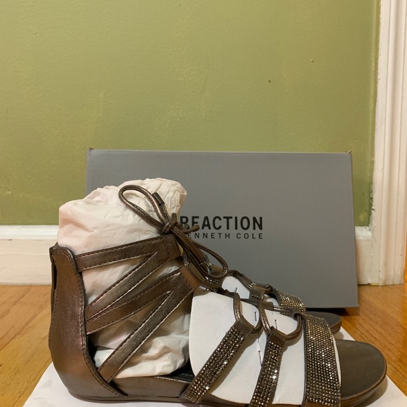 New Kenneth Cole Lost Look Gladiator Laceup Sandal - Picture 4 of 12